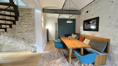 Idyllic Hideaway In The Countryside