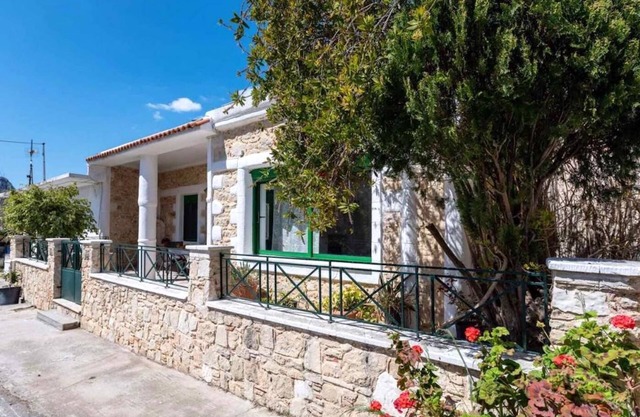 Idyllic holiday home awaits you for an authentic Cretan vacation!
