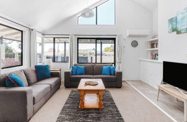 Idyllic Home in Matua