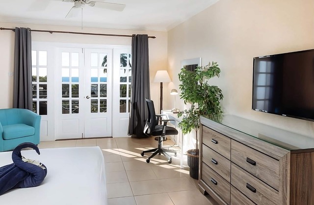 Idyllic Island | Relaxing Room w/ Balcony | Free Parking, Pool | Adults Only