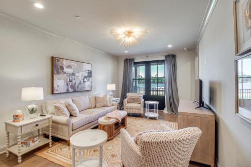 Idyllic Savannah Apartment with River Views!