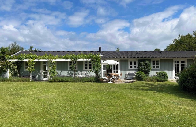 Idyllic summer house on Orø