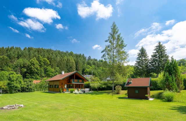 Idyllic vacation home in a quiet location