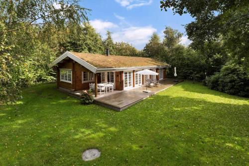 Idyllic Wooden Lumber House 300M From Water