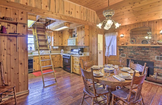 Idyllwild Nature Retreat: Hiking, Fishing & Biking