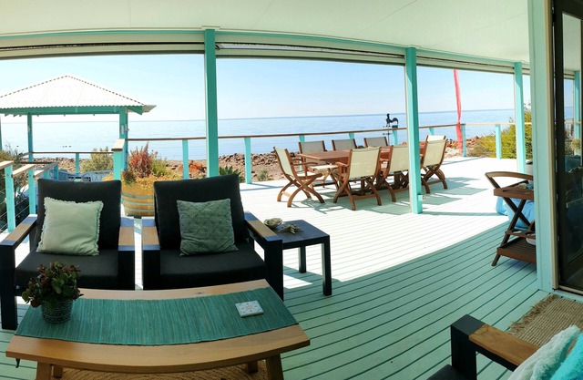 IF YOU WANT ABSOLUTE BEACH FRONT.......THIS IS IT !!!!!