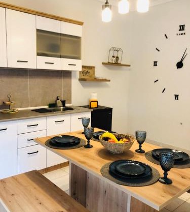 IKIES A&A SUITES & VILLAS