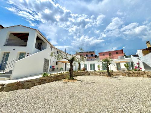 Il Borgo Apartments