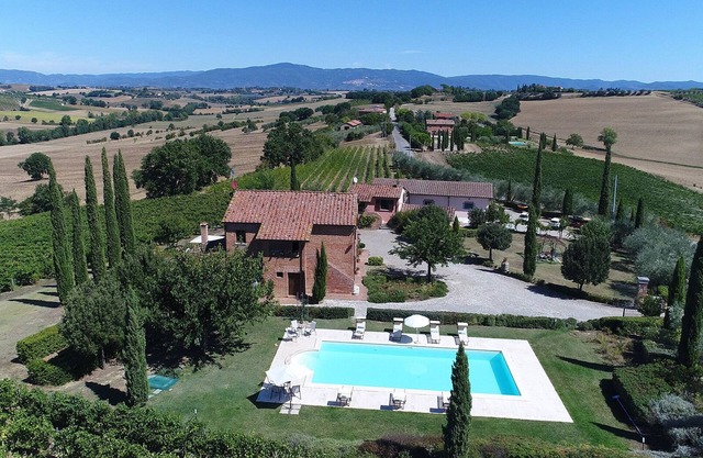 Il Fitto 10, Emma Villas