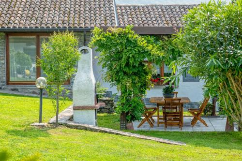 Il Granaio - Lake Como Heritage Home in Molino Maufet Watermill - Rustic Escape