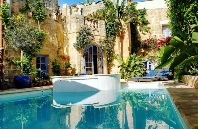 IL KIOSTRO: una lujosa villa de 350 años con piscina y jacuzzi