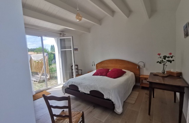 Ile d'Yeu house 2 to 4 persons with garden