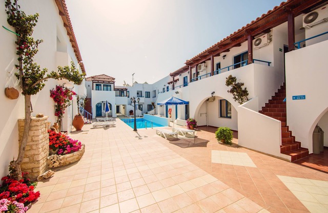 Iliana Hotel