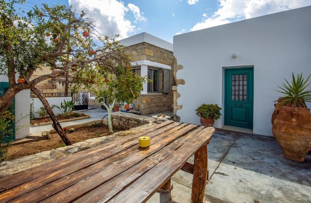Iliopetra Studio