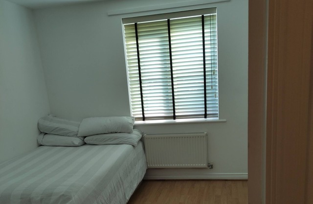 Immaculate 1-Bed Apartment in Borehamwood
