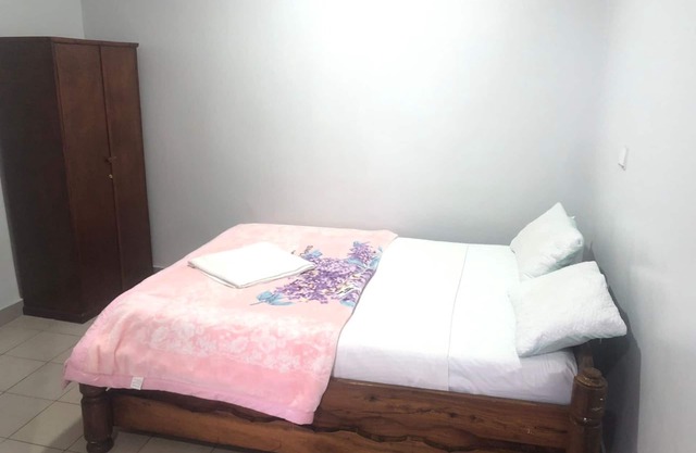Immaculate 10-Bed Lodge in Kigali