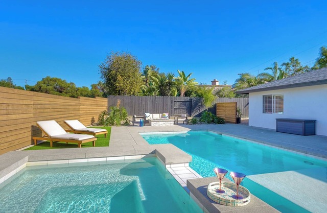 Immaculate 3 BDR in Oceanside – Private Pool & Spa