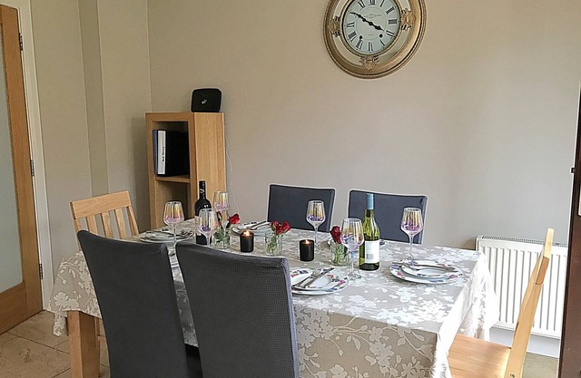 Immaculate 3-Bed House with private secure garden