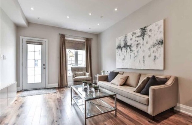 Immaculate Executive Townhouse