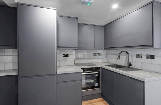 Immaculate Luxury Studio in London