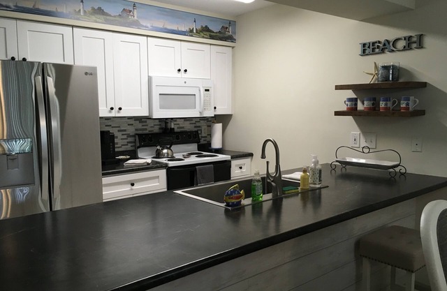 Immaculate Myrtle Beach 3-Bedroom Condo w/ Pool, Golf and Tanger Factory Outlets