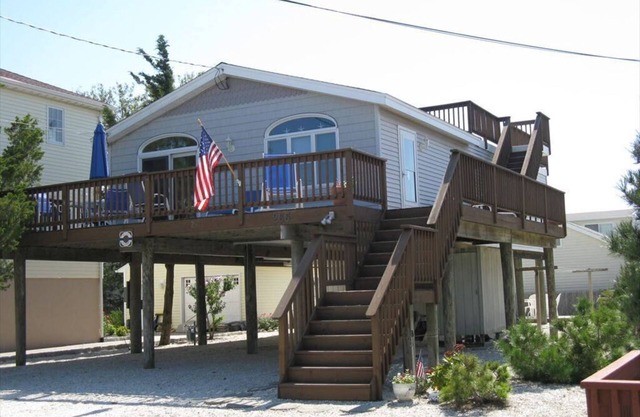 Immaculate raised ranch style home located on the bayside in Surf City