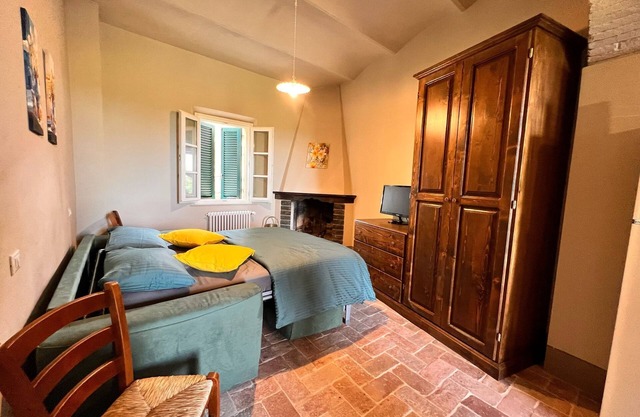 Immersed in the magical atmosphere of Tuscany