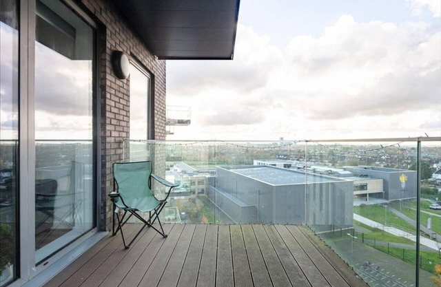Impeccable 2-bed Apartment in Wembley