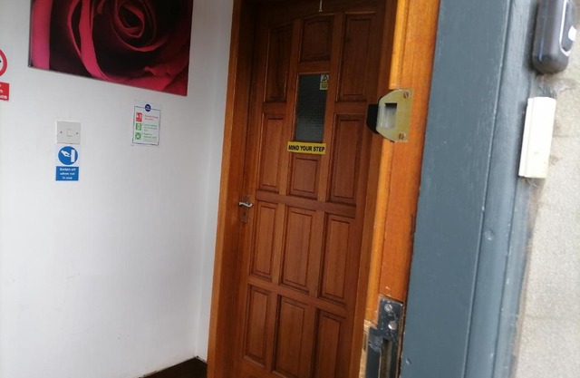 Impeccable 2-Bed Flat in Wick