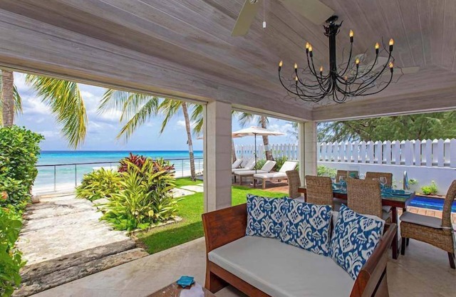 Impeccable beachfront villa with incredible views