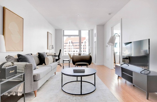 Impeccable Downtown 1BR w/ Gym & W/D, near South Station, by Blueground