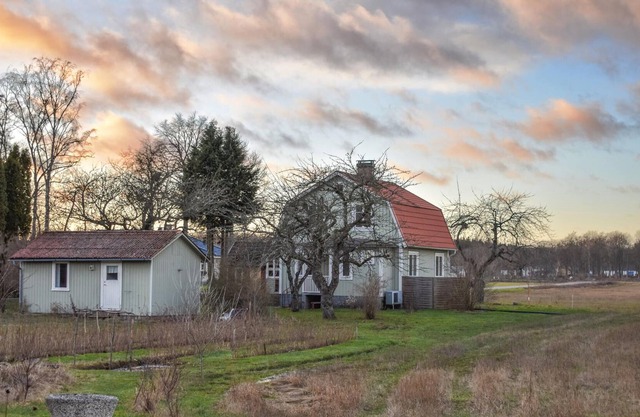 Alojamiento de 3 habitaciones en Fågelmara
