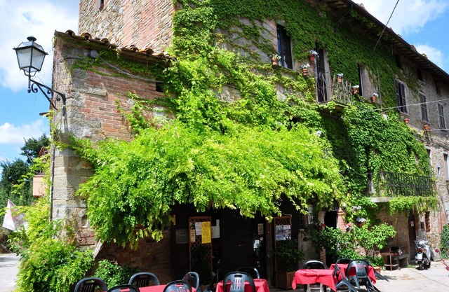 En el antiguo Borgo Toscano Umbro Lago Trasimeno R