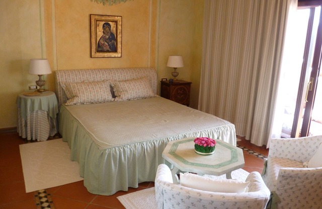 En Residencia elegante con impresionantes vistas sobre el archipiélago de La Maddalena.