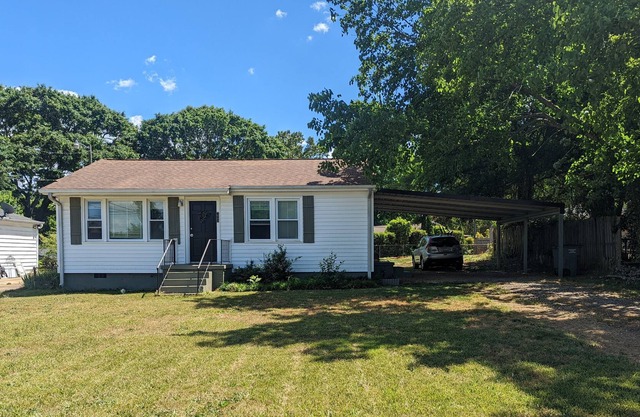 In the heart of Greenville, SC. 4 miles from downtown attractions