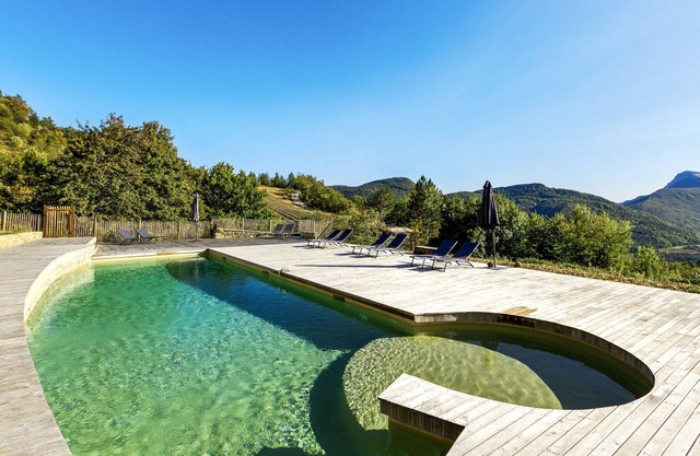 La Grange, finca privada de 200 hectáreas rodeada por la lavanda de montaña
