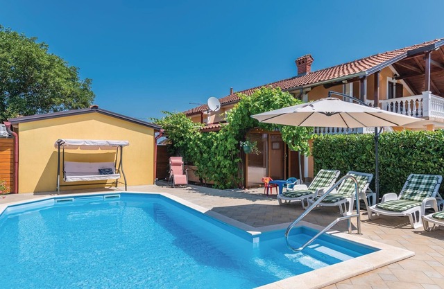Alojamiento de 4 habitaciones en Sveti Anton