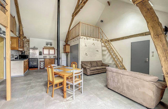 In the south of Corrèze: rustic gîte in a green and peaceful setting