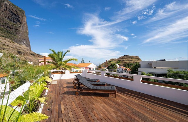 In the village, between the sea and the mountains - Madeira Surf Camp II
