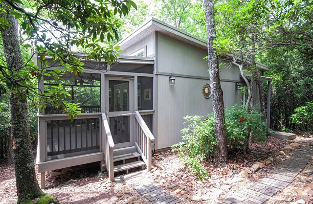 In the Woods is the perfect place to Relax and enjoy the peace and privacy
