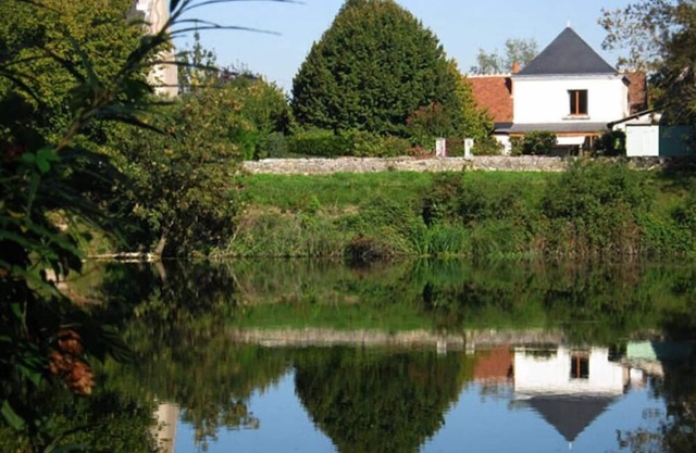 En TOURAINE, vista impresionante del CHER en el corazón de los castillos del Loira