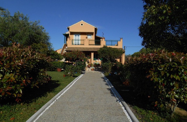 En Villa Nikoli apartamento privado AMA 223592