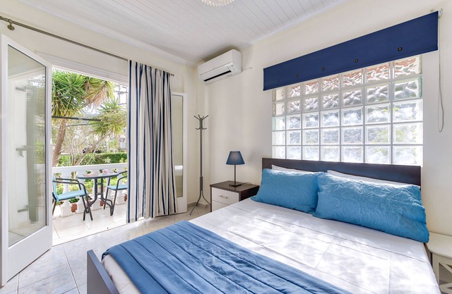 Ina Apartment