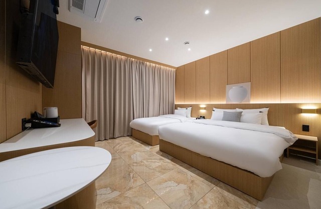 Incheon Brown-Dot Hotel