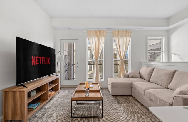 Incl. Free Banff Pass, Garage, King Bed in Aspen