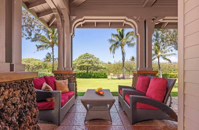 Includes Mauna Lani Beach Club Pass. 1702 Kulalani