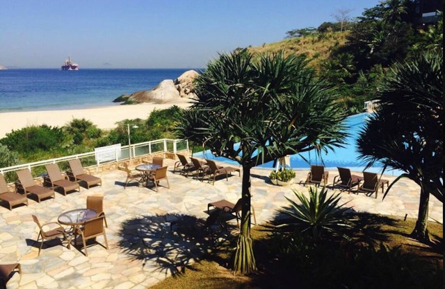 INCREÍBLE FRENTE PLAYA CON PRIVADO INFINITO ACCESO A LA PLAYA PISCINA MEJOR RIO ALREDEDOR