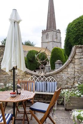 Incredible Church Views from Beautiful Cottage