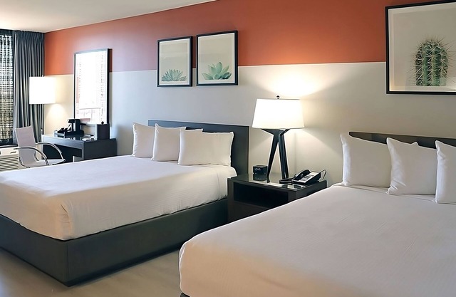 Incredible Entertainment and Gaming Destination! 4 Comfortable Units, Pool