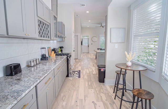 Incredible New 3br/2ba Near Downtown